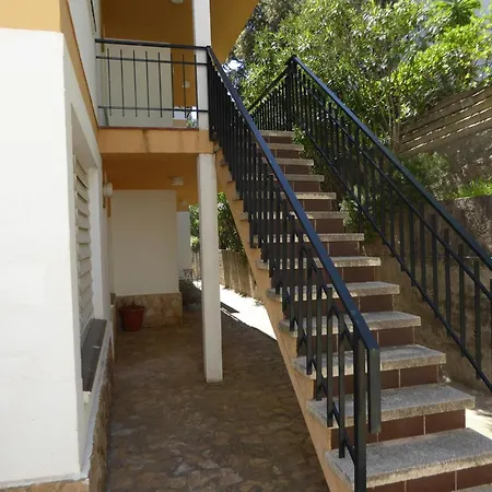 More I 1 Drta - Apartamento Con Vistas Al Mar, Barrio Tranquilo Con Jardin. - Hisp-228-504 * Llanca